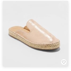 NWT Universal thread espadrille mules 8.5
